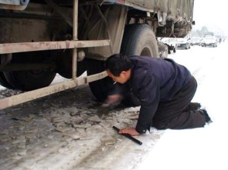 大雪堵车